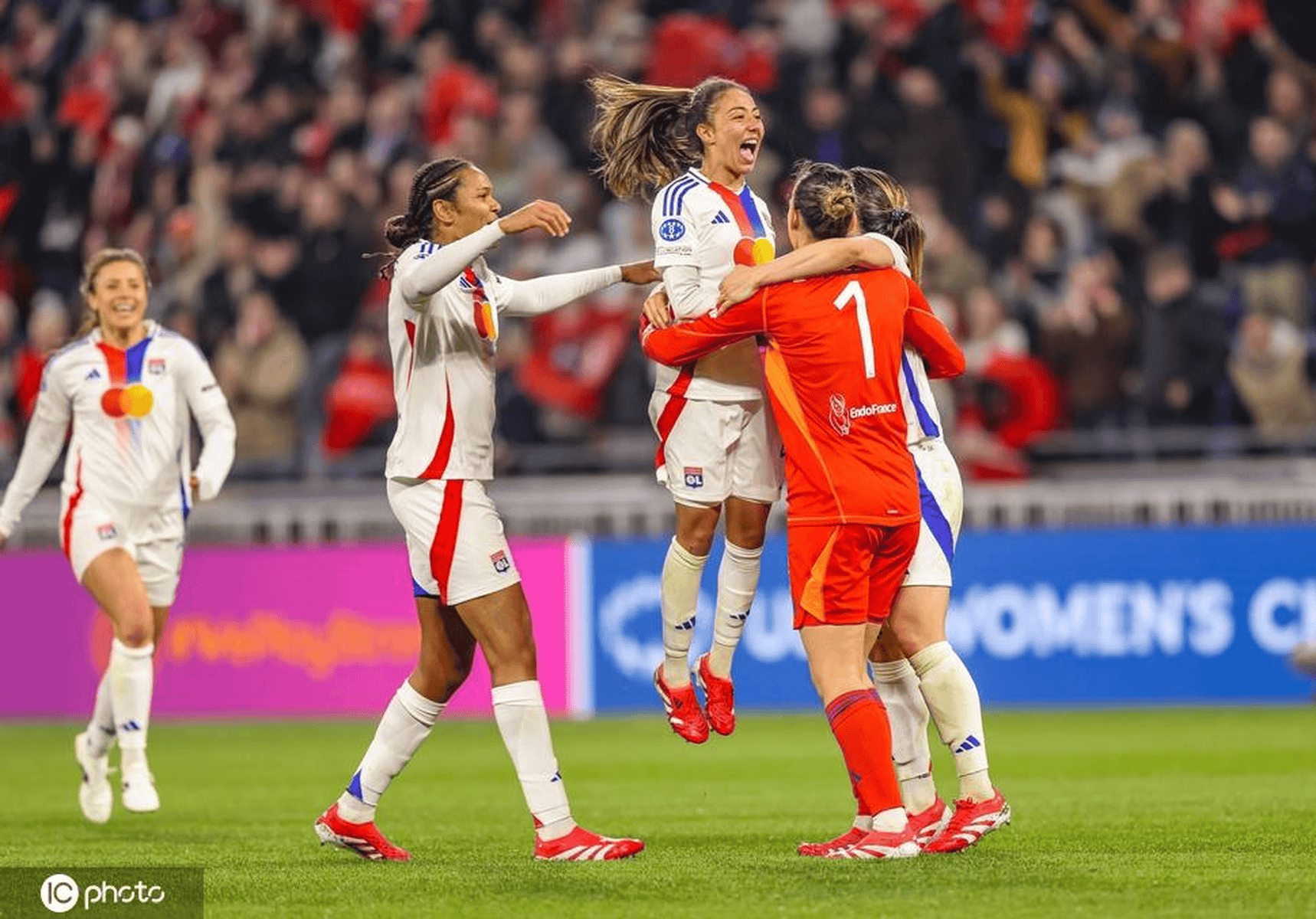 关于足球赛事预告:女队欧洲杯战况精彩纷呈的信息 关于足球赛事预告:女队欧洲杯战况精彩纷呈的信息