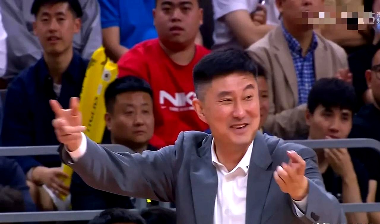 广东男篮防守破绽暴露,需加强训练 广东男篮防守破绽暴露,需加强训练