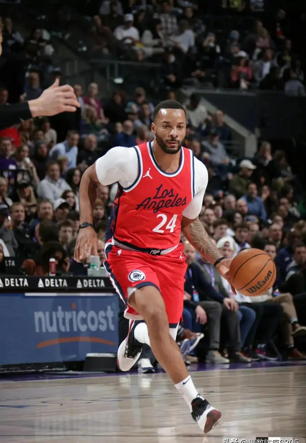 开云体育登录-球员伤情公布对篮球比赛的影响