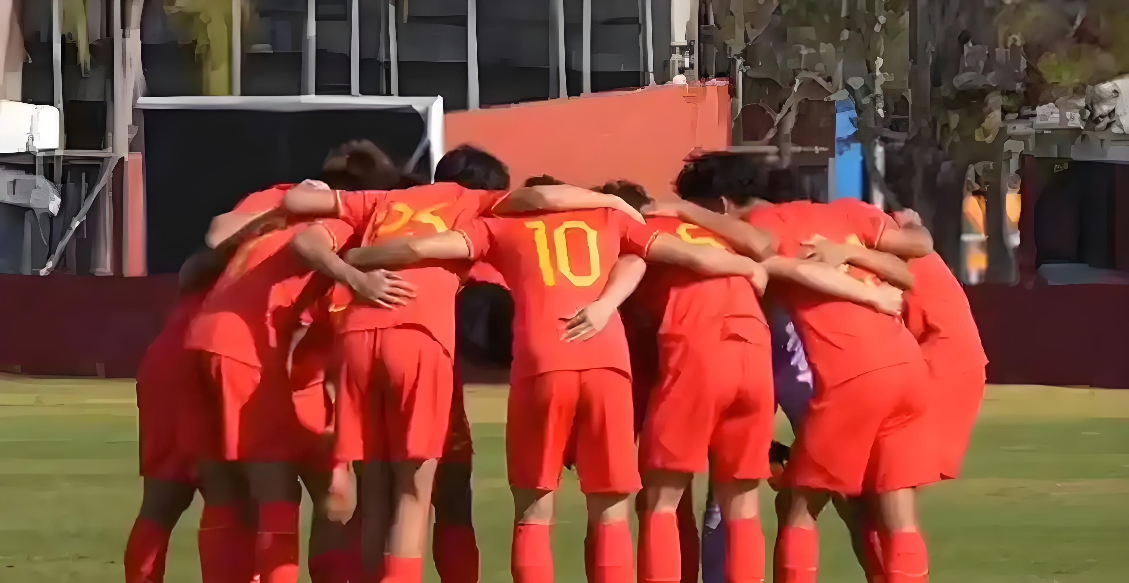 包含亚洲足球盛事激情上演，球迷热情高涨的词条