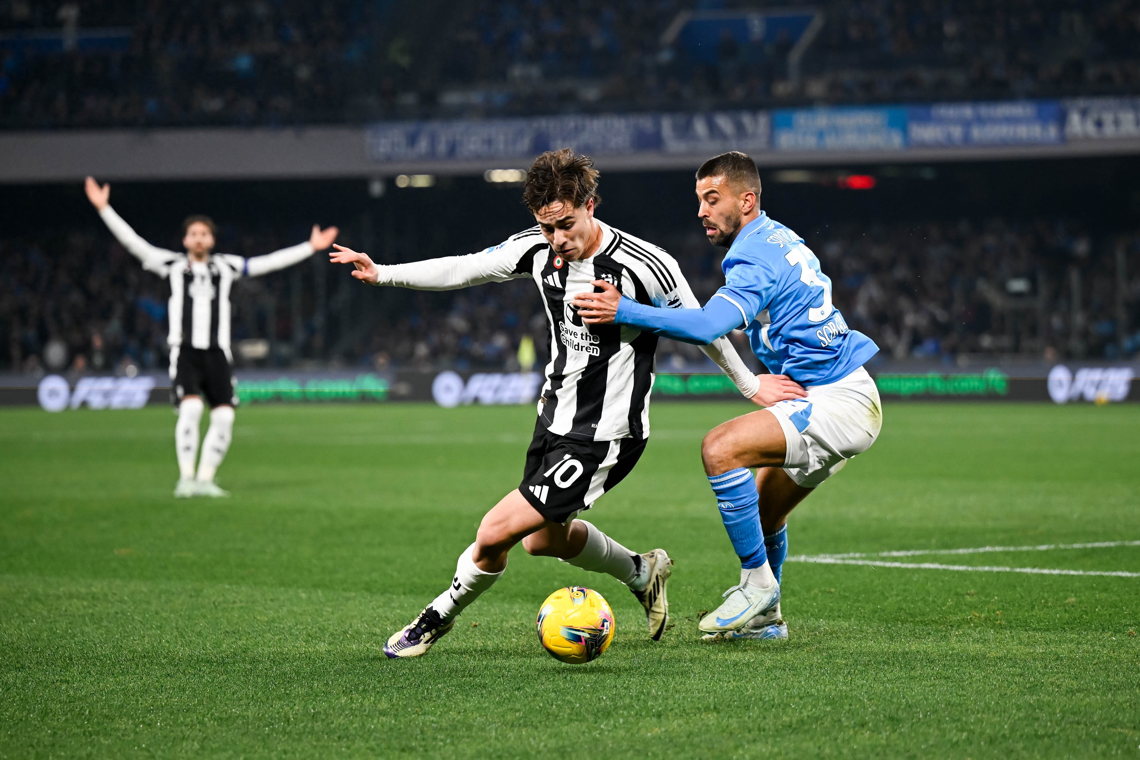 开云体育官方网站-包含尤文图斯遗憾出局，争夺冠军之路曲折！的词条