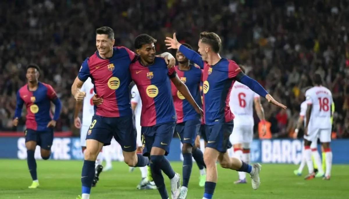 包含瓦伦西亚客场不敌塞维利亚，遭遇困境的词条