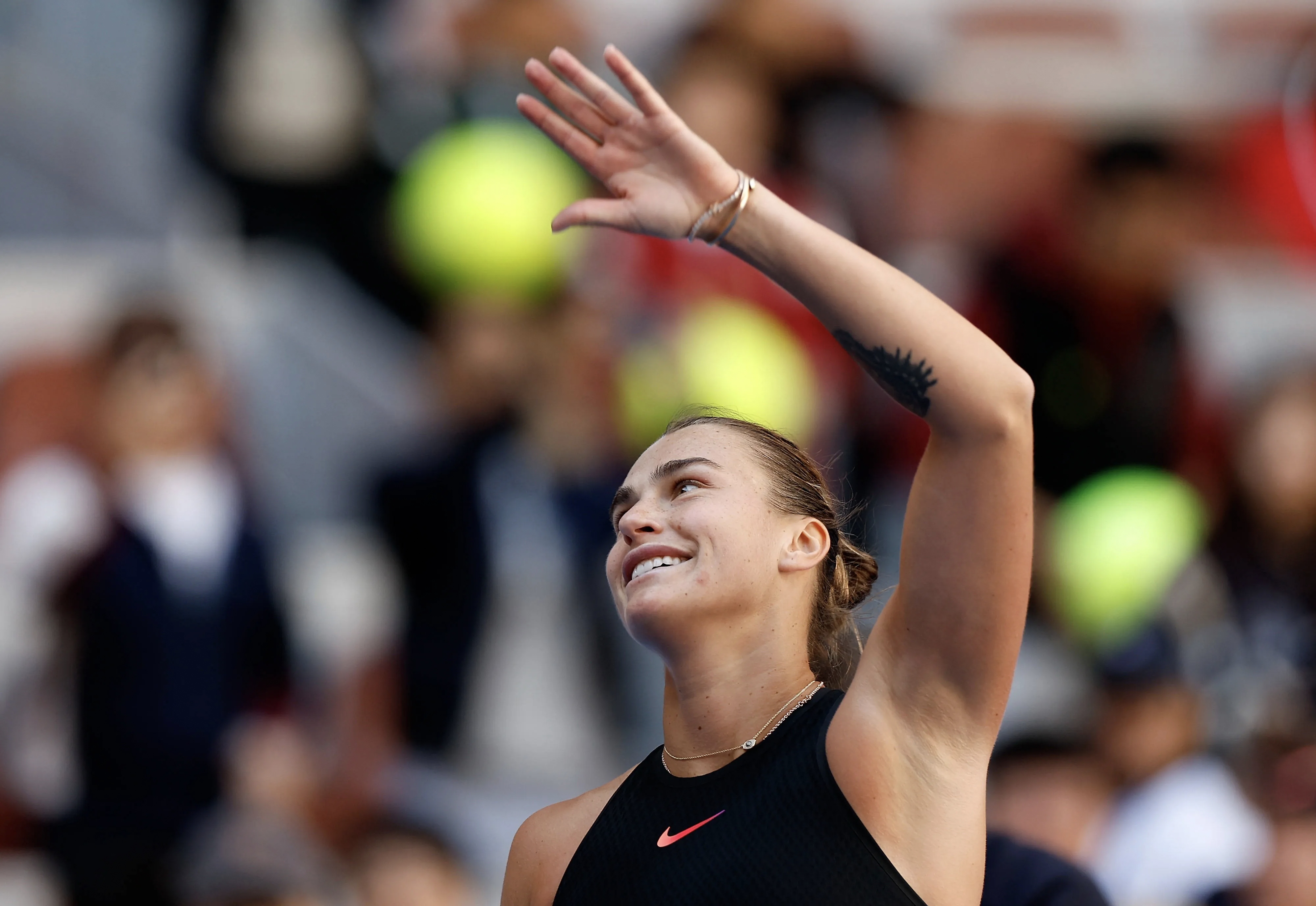 开云体育官方网站-巴伦西亚斩获胜利，继续领跑