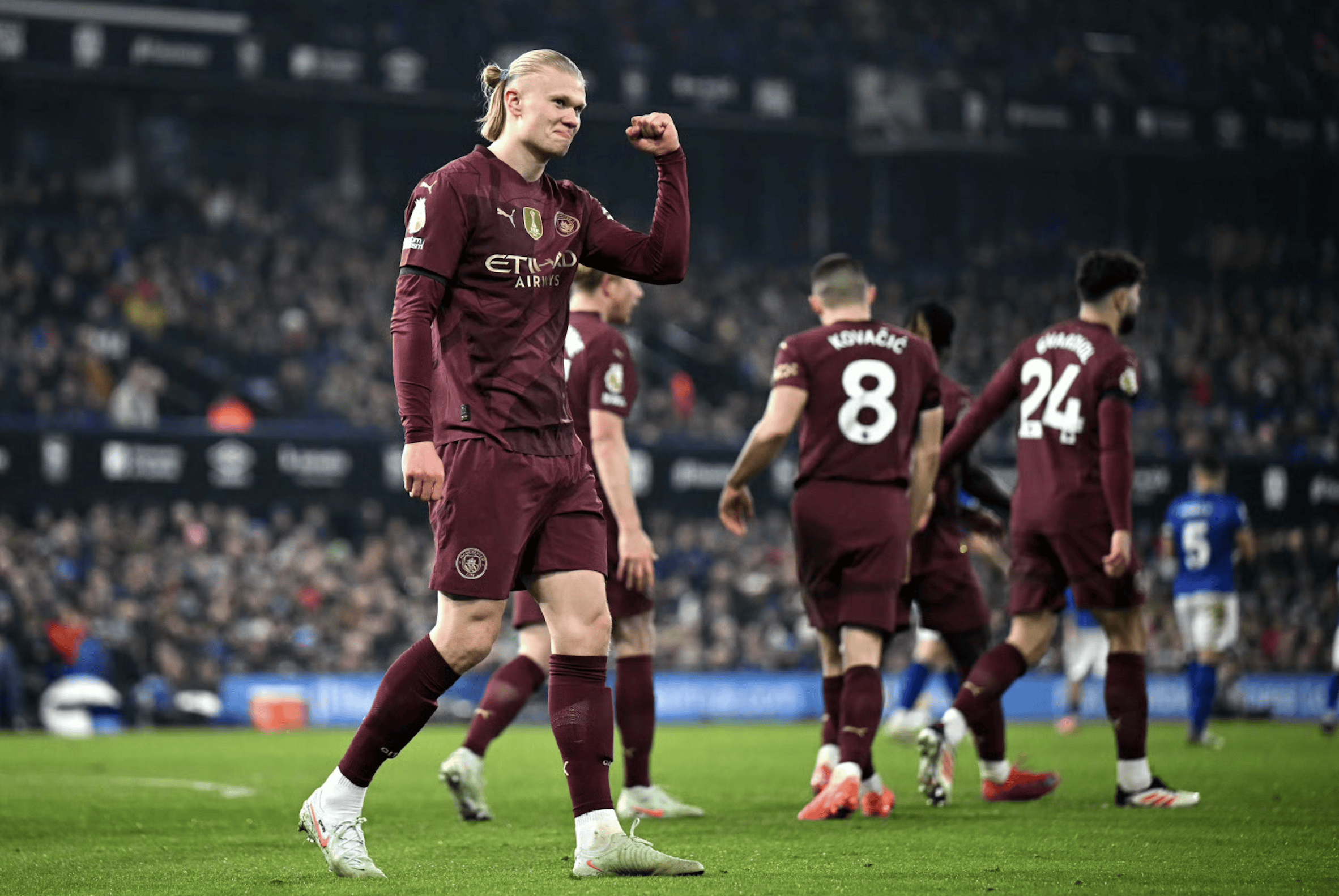 曼联大胜,连胜纪录延续 曼联大胜,连胜纪录延续