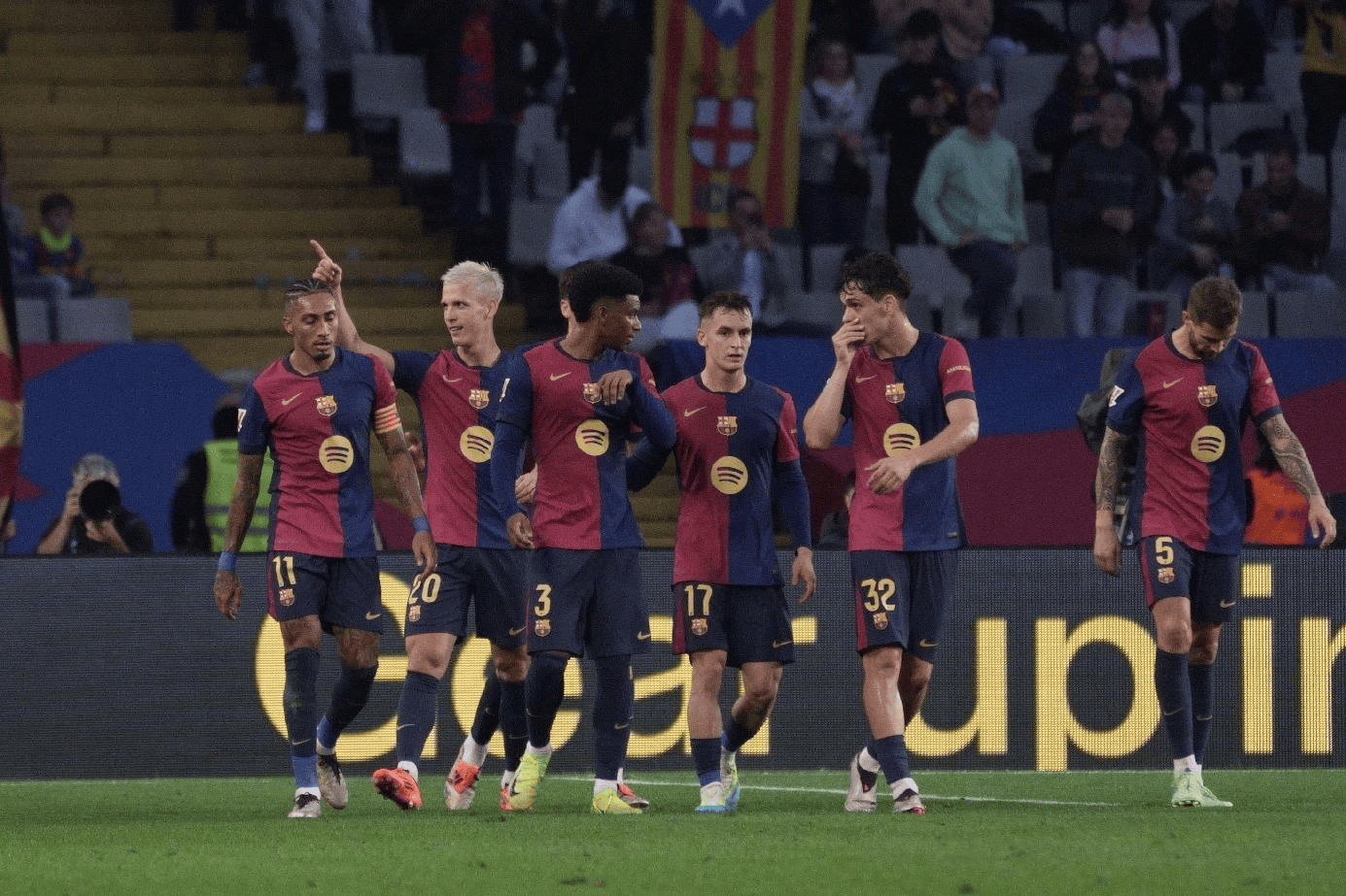 开云体育app-足球赛事中球员实力对决，争夺胜利的荣耀