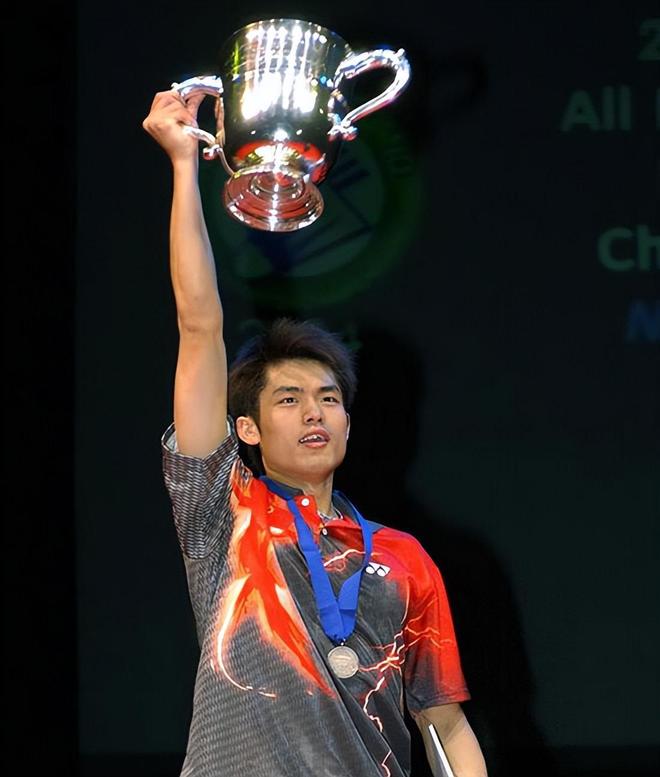 林丹在巴黎的比赛中宣布退役