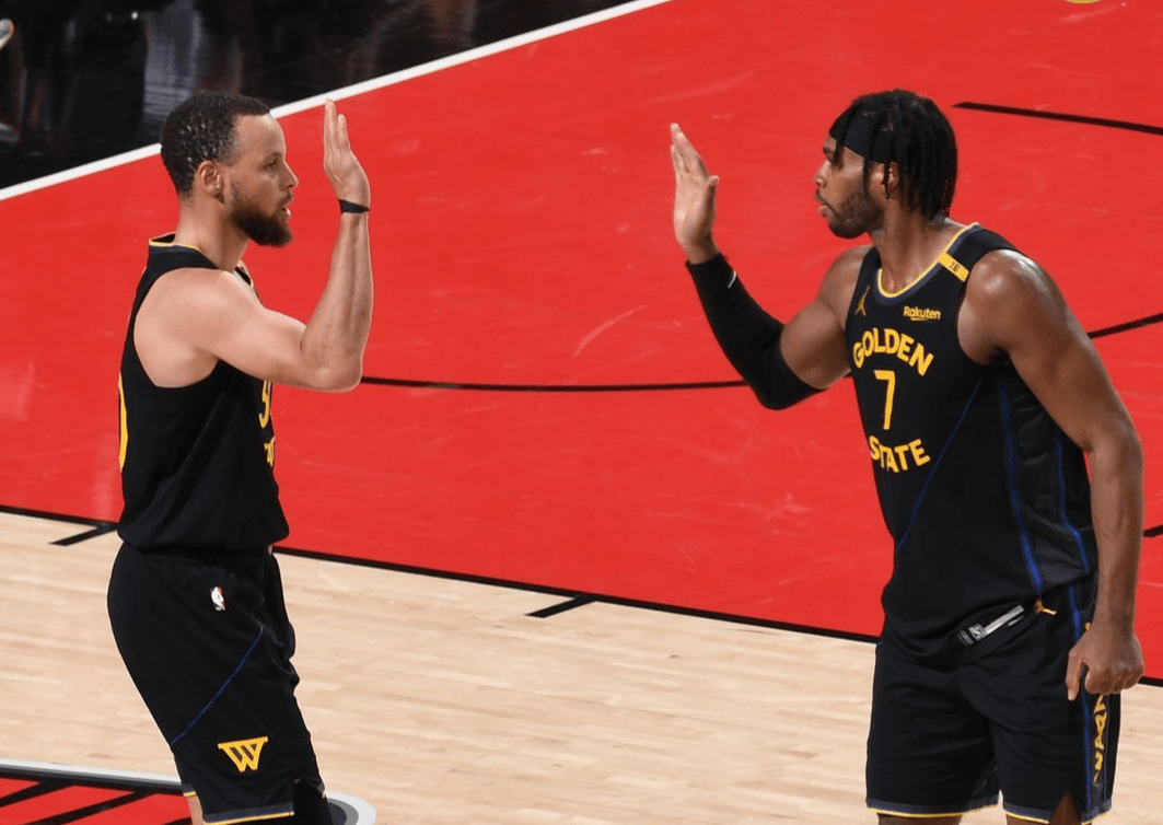 篮球赛事中勇士战胜对手成功晋级 篮球赛事中勇士战胜对手成功晋级