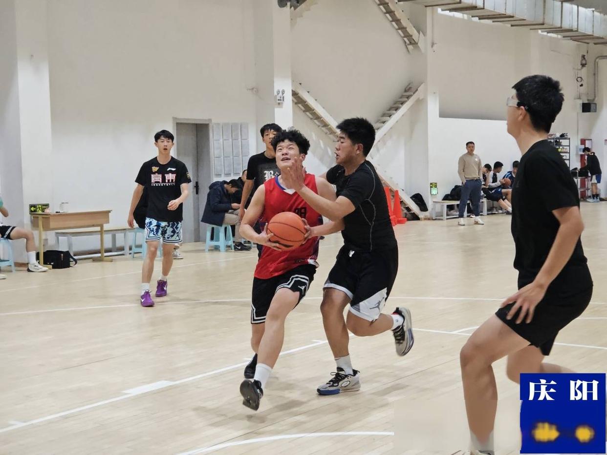 篮球职业联赛全新战术训练,球队备战充分的简单介绍 篮球职业联赛全新战术训练,球队备战充分的简单介绍