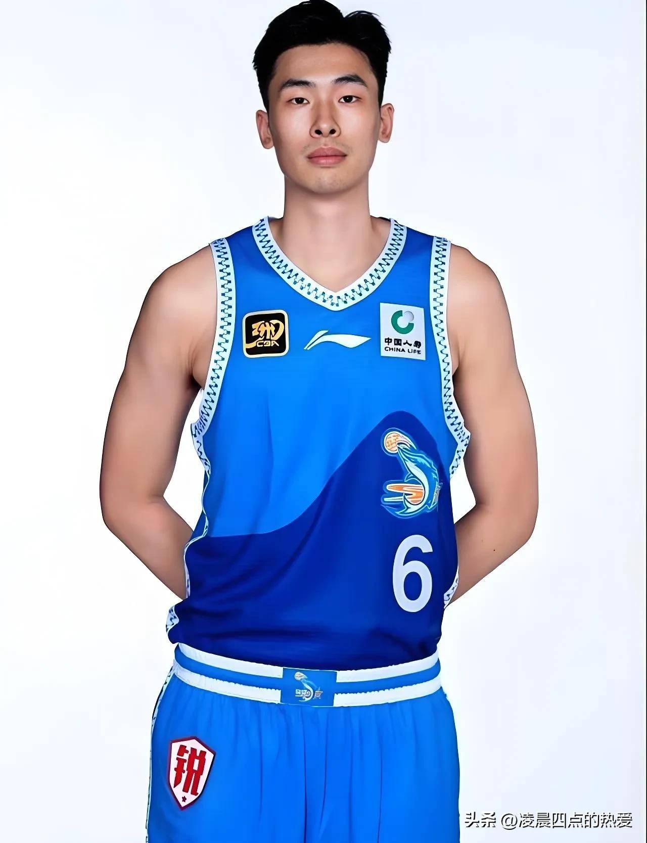 CBA赛场上诞生新星，年轻球员崭露头角