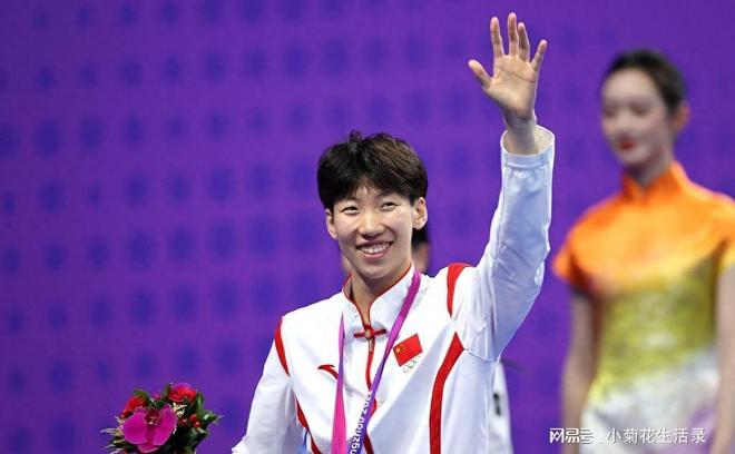 澳大利亚跳水名将表现不俗,斩获金牌 澳大利亚跳水名将表现不俗,斩获金牌