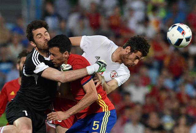 格鲁吉亚点球大战击败法罗群岛,欧锦赛半决赛门票悬在眼前 格鲁吉亚点球大战击败法罗群岛,欧锦赛半决赛门票悬在眼前