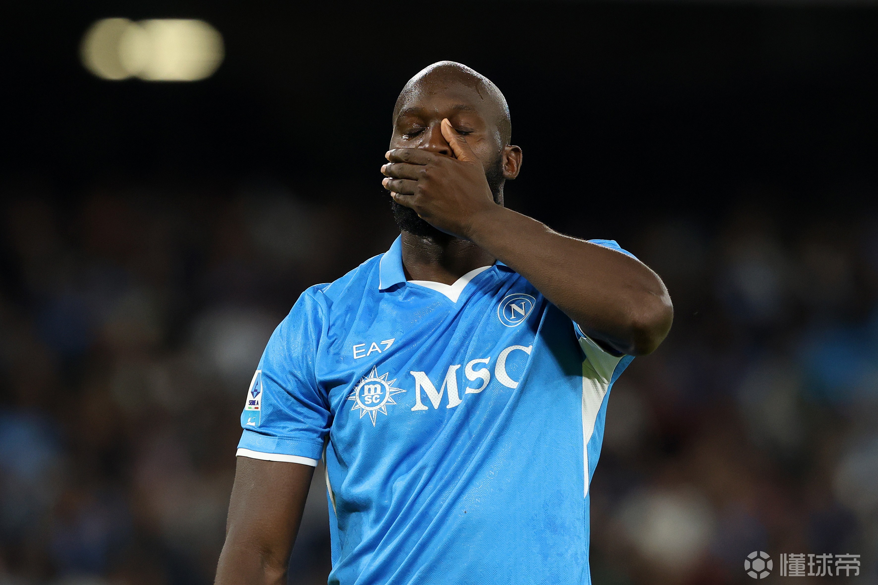 开云体育平台APP-关于那不勒斯球员公开道歉，承认错误行为的信息