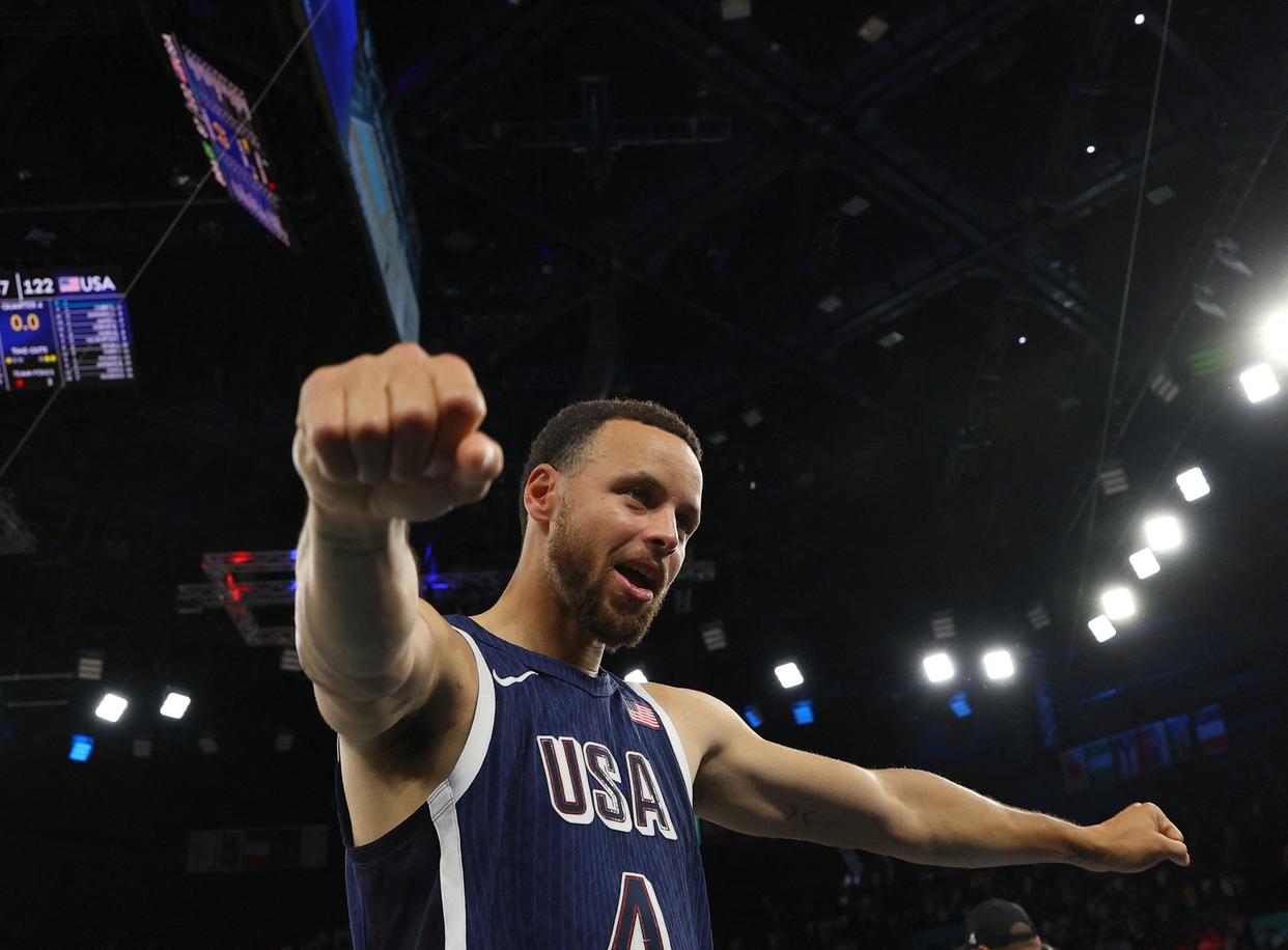 开云体育下载-包含勇士强势美国男篮，库里爆发神勇的词条