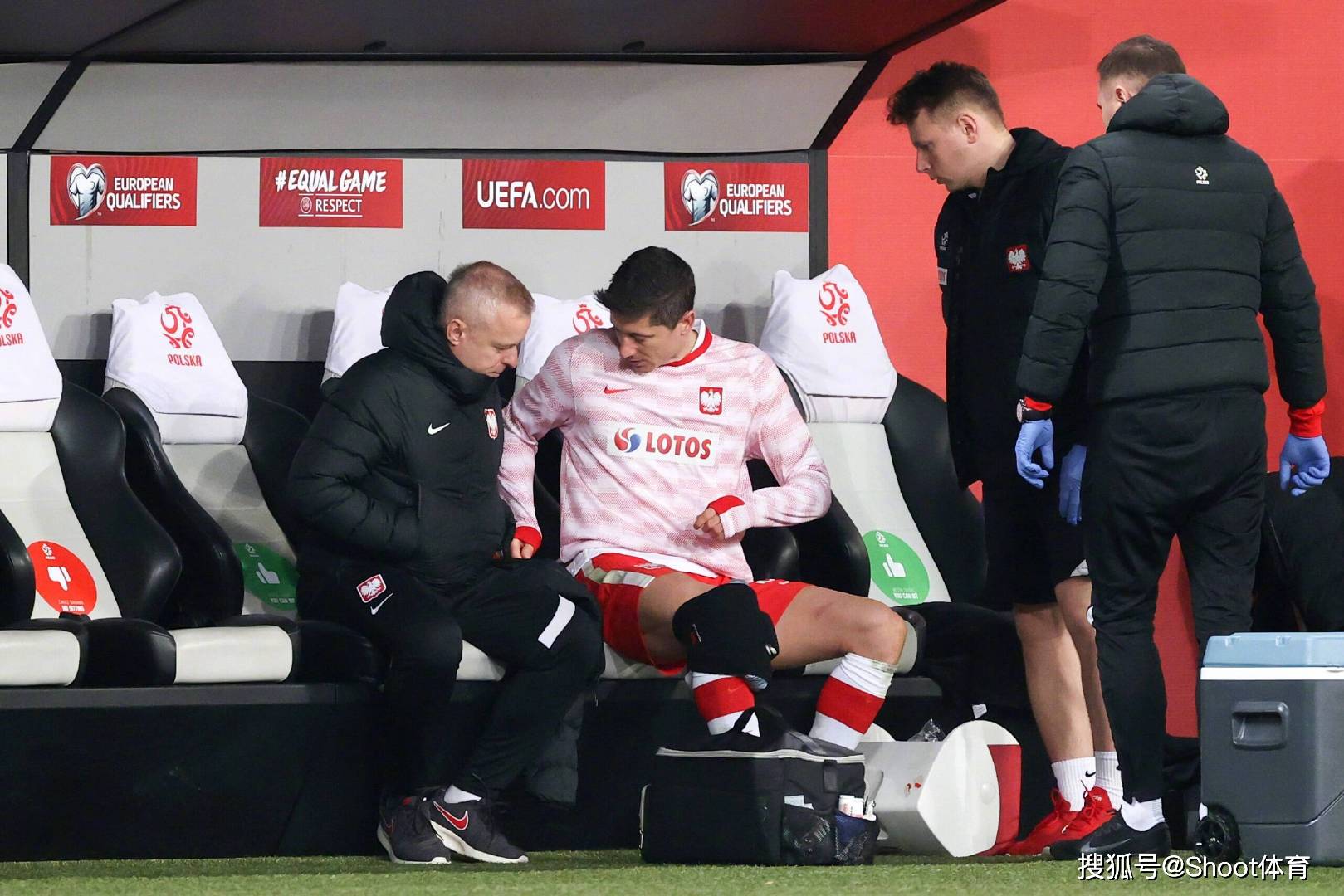 波兰队逆转英格兰队，波尔关键制胜的简单介绍